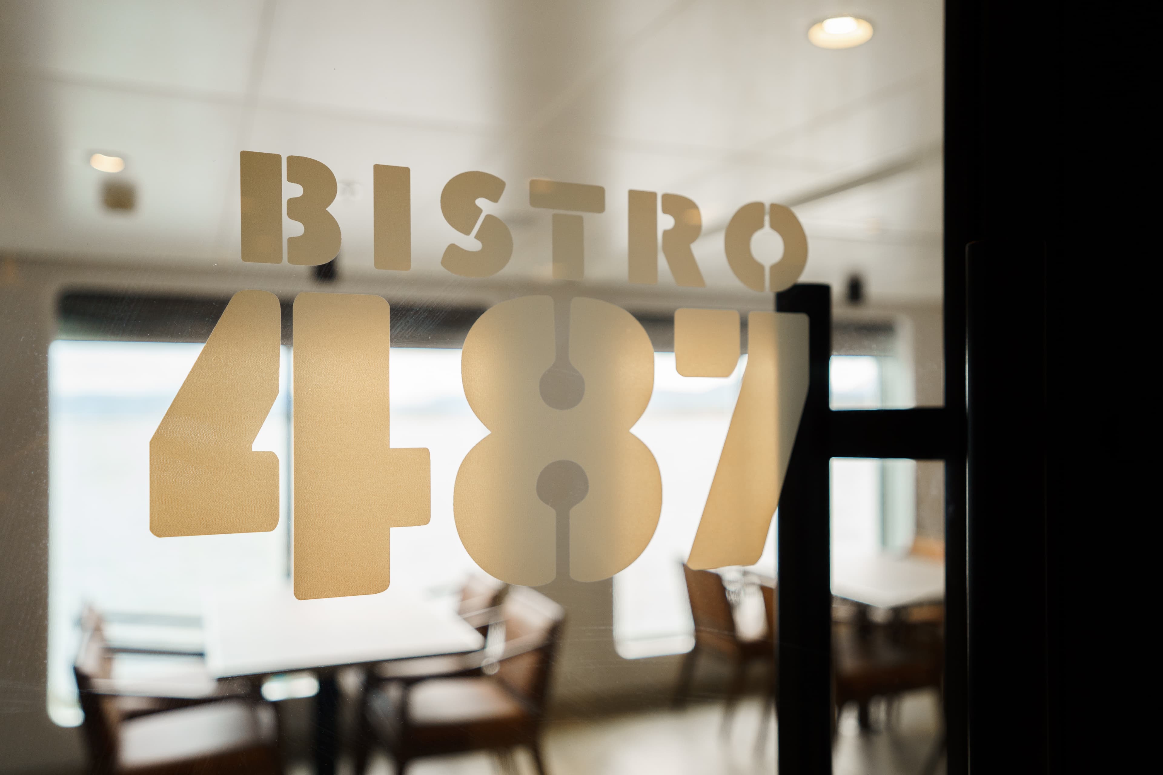 Bistro 487