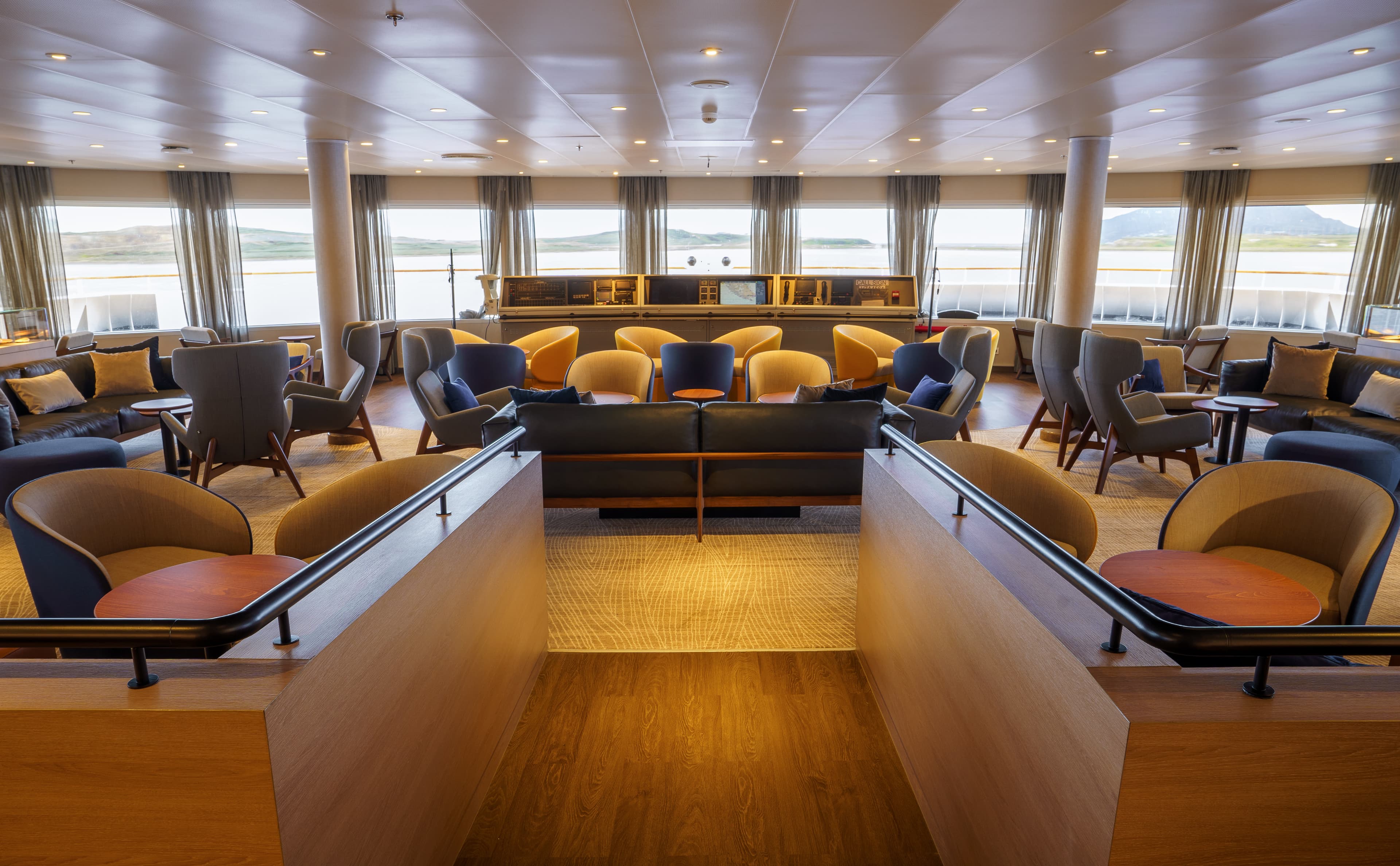 Panorama Lounge and Bar