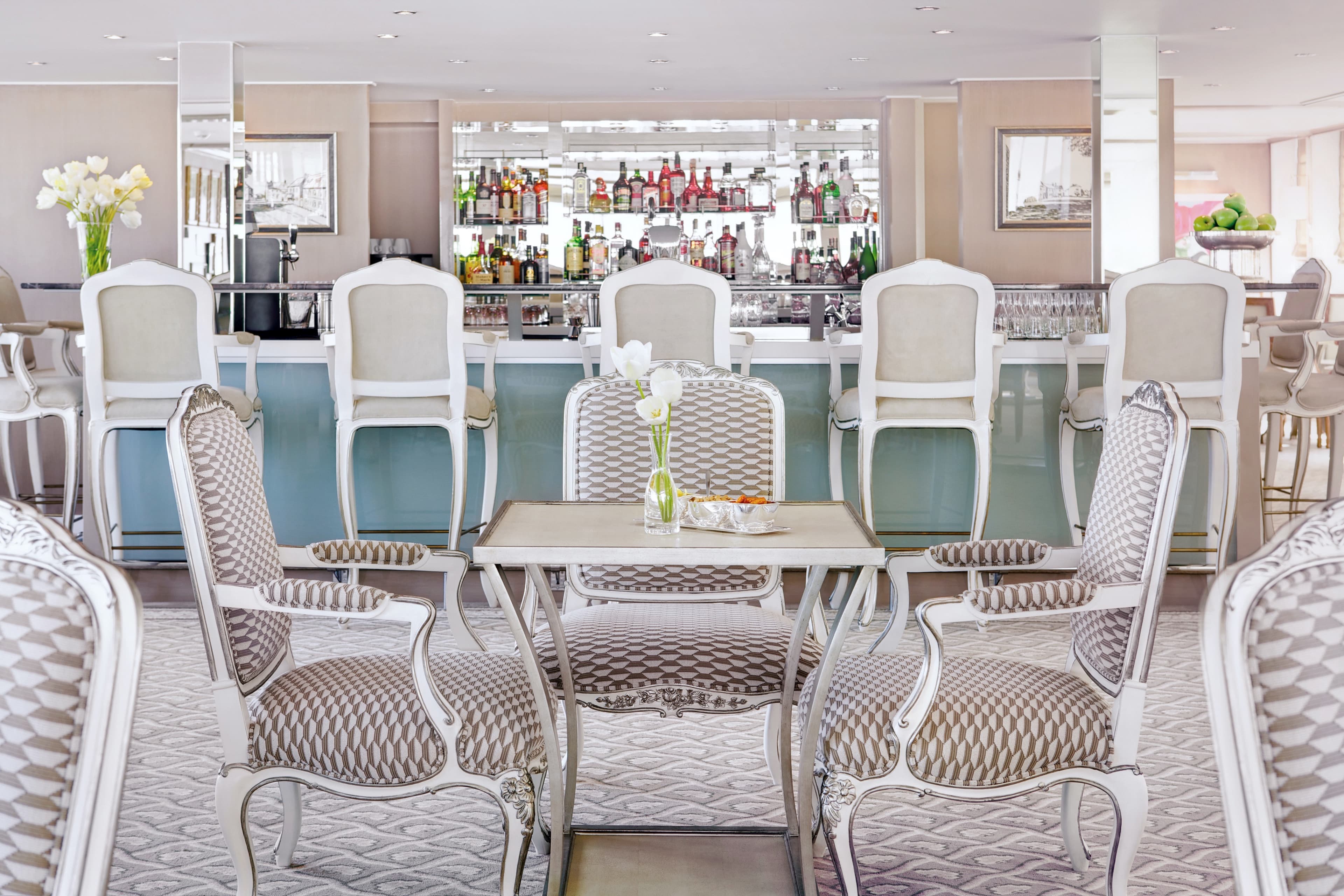 Blue Danube Lounge