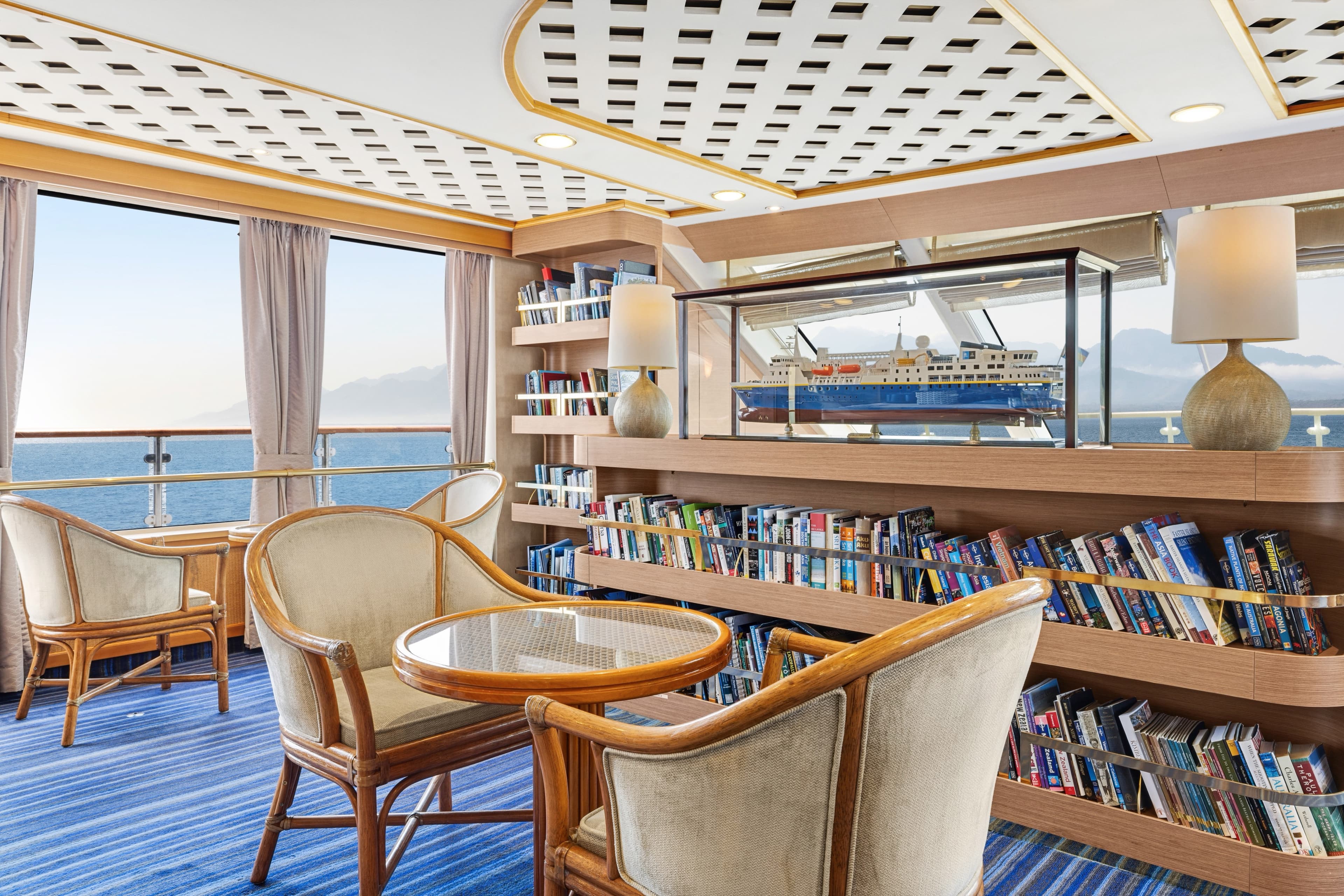 Observation Lounge & Library