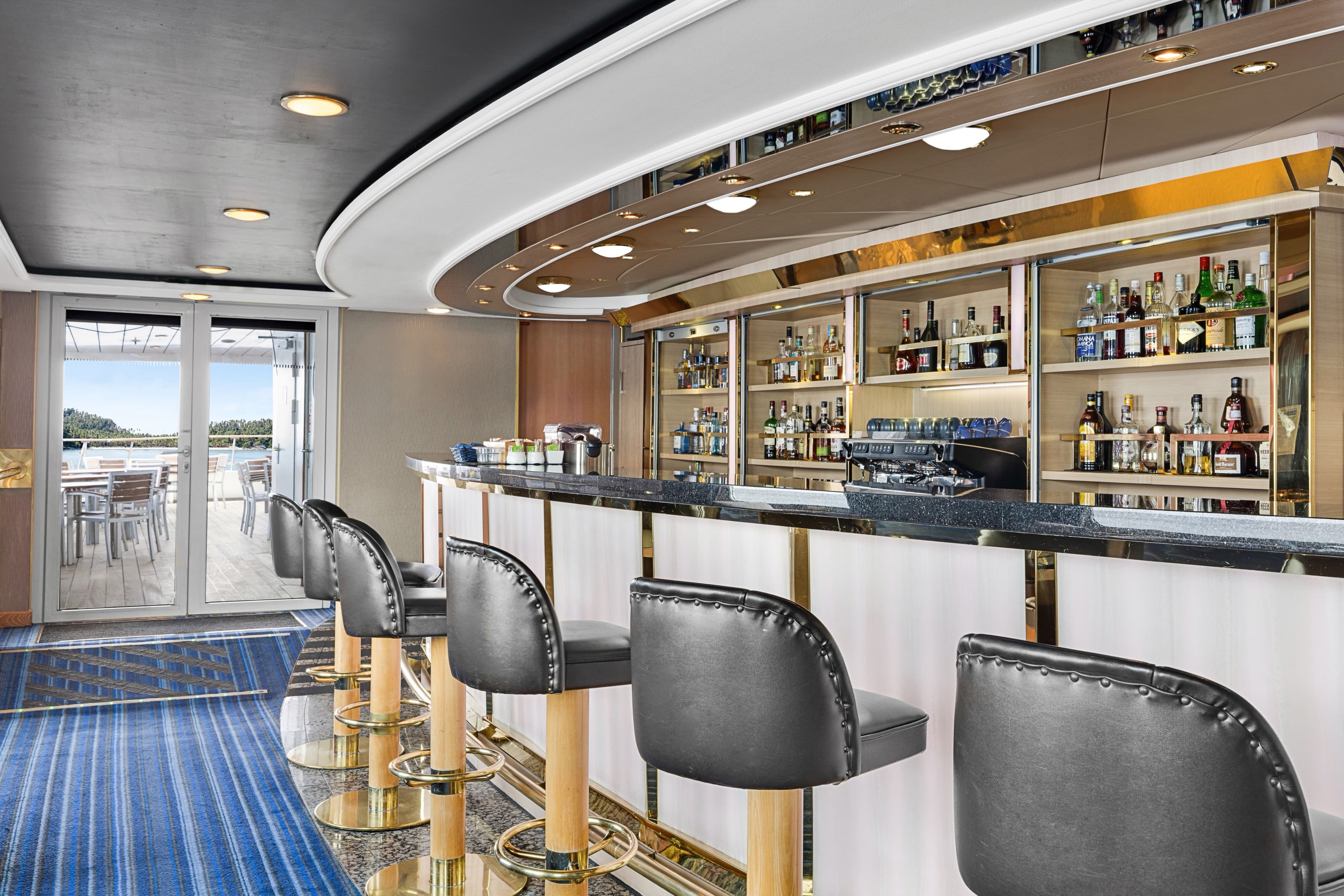 Lounge and Bar