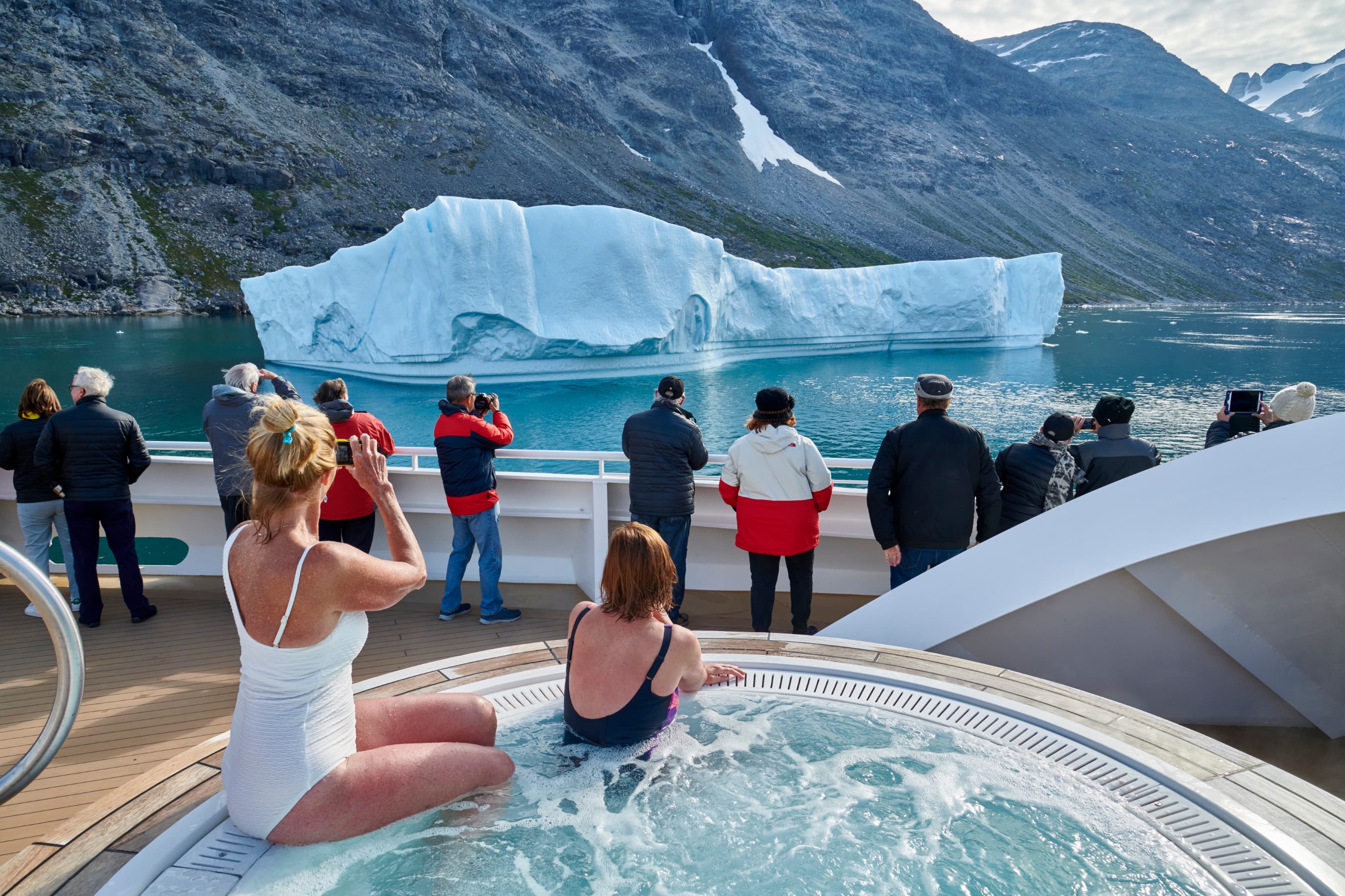 Bow Whirlpool