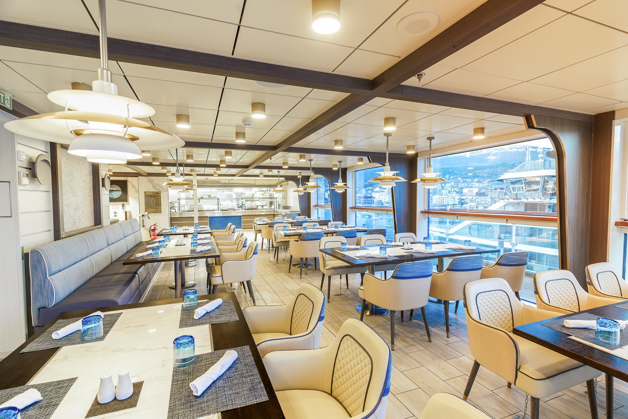 Observation Bistro