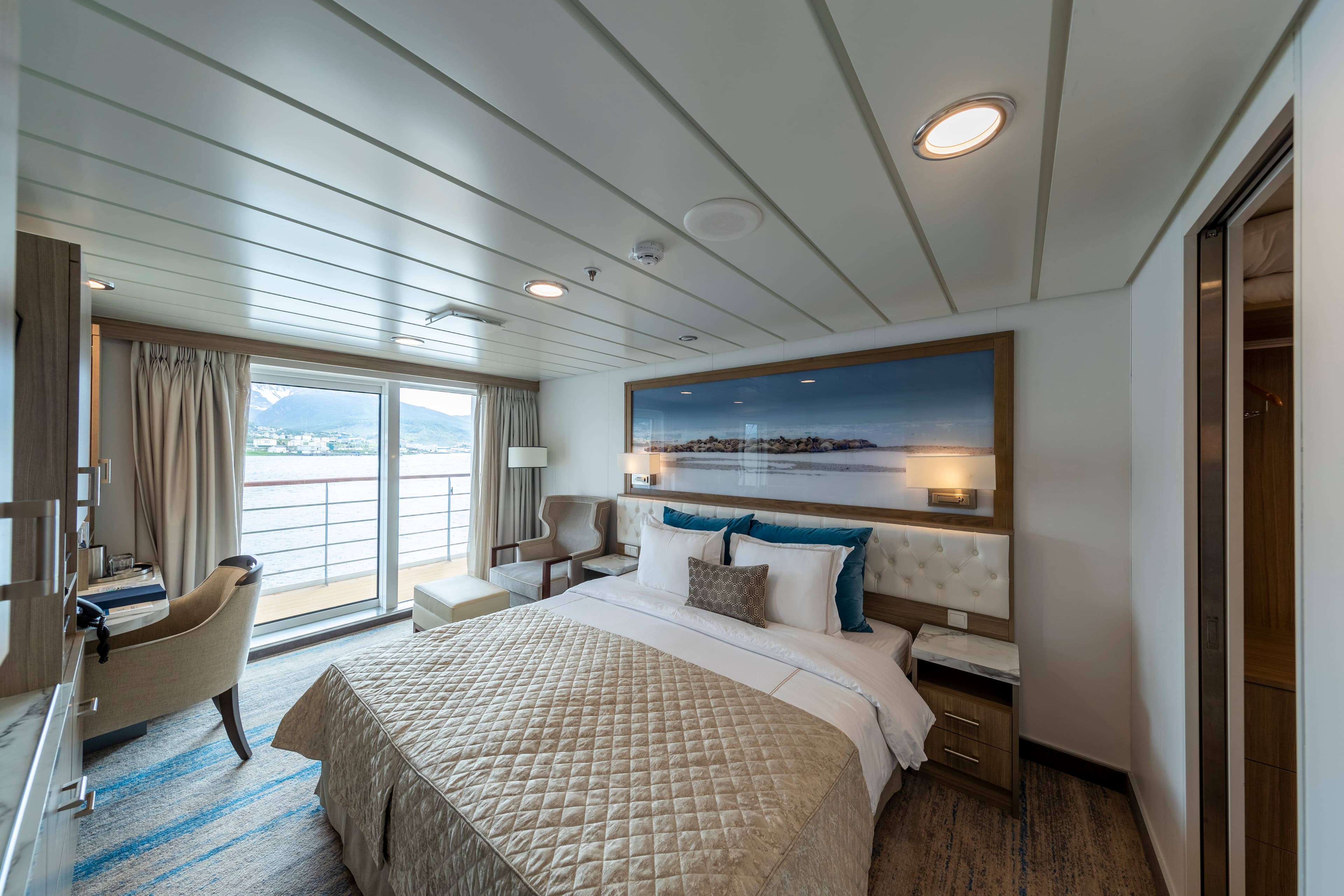 Captain's Suite