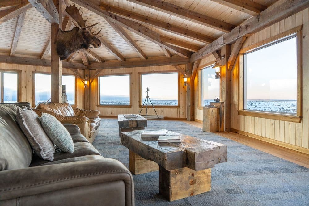 Seal River Heritage Lodge