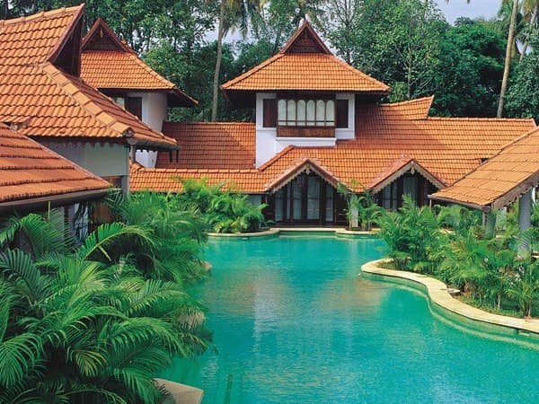 Kumakarom Lake Resort