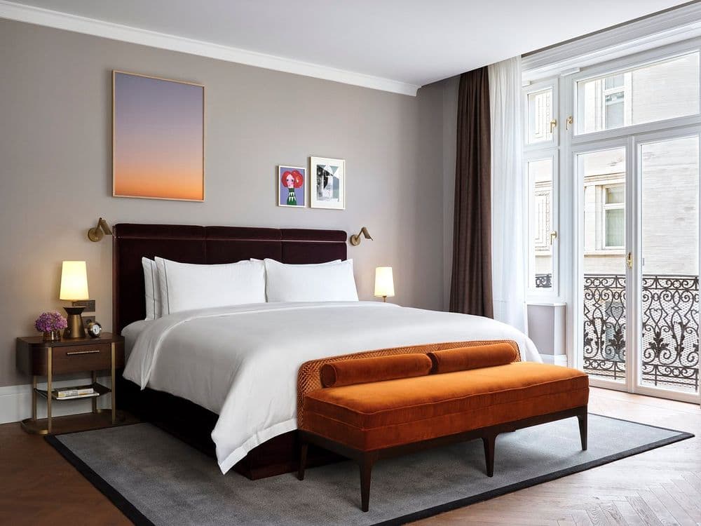 Rosewood Vienna