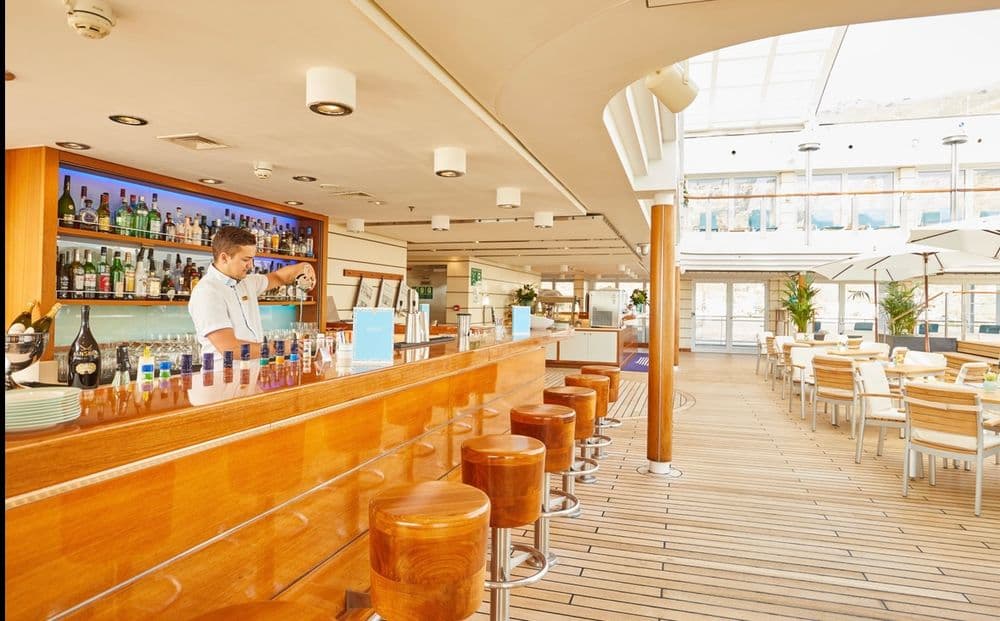 MS EUROPA 2