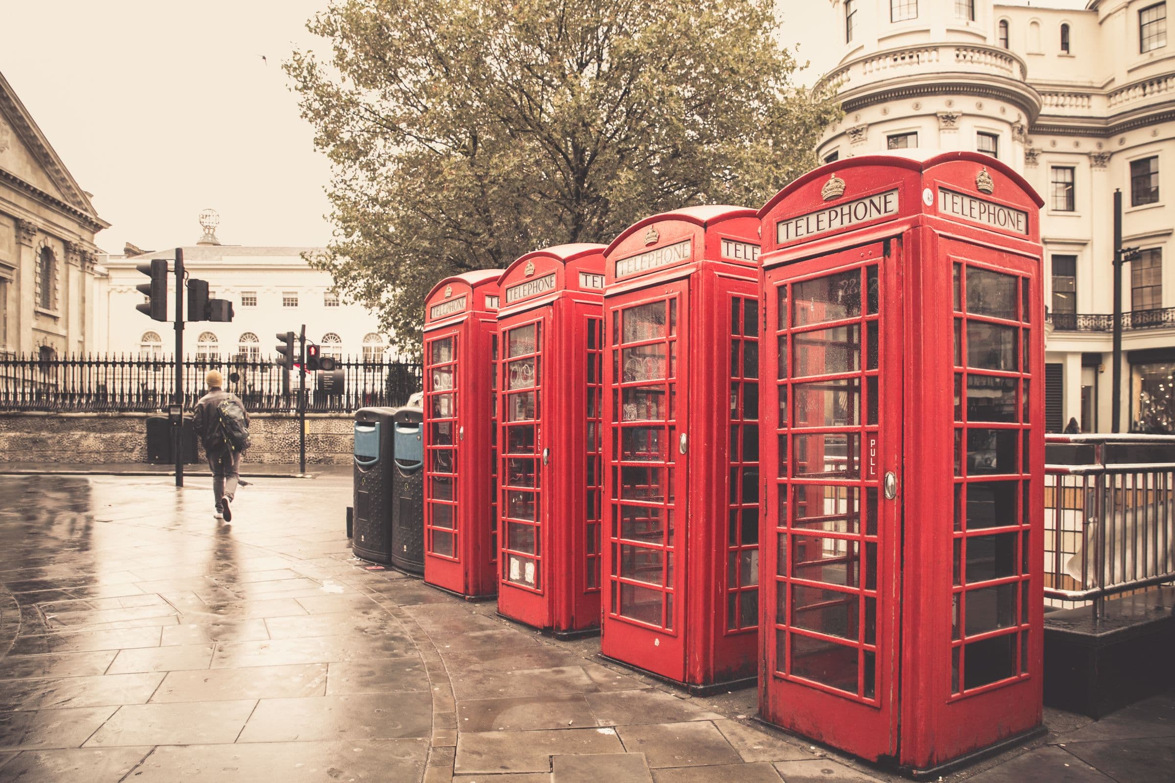 Tauck: Castles & Kings: London to Paris - Hero 3