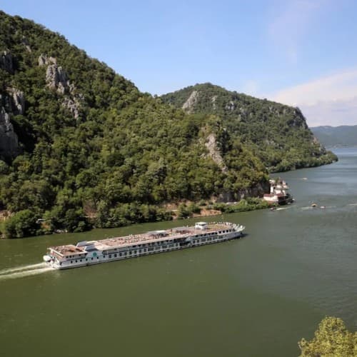 Riverside Luxury Cruises - Riverside Luxury Cruises Webinar